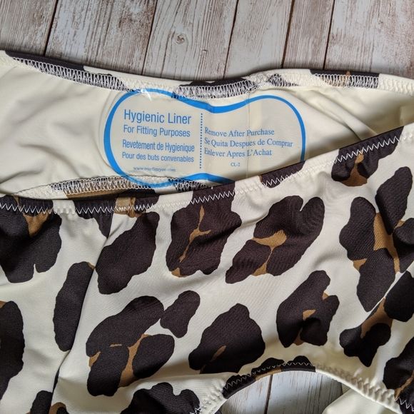 Solid & Striped the Jackie One Piece Swimsuit in Leopard L NWT - Picture 11 of 12